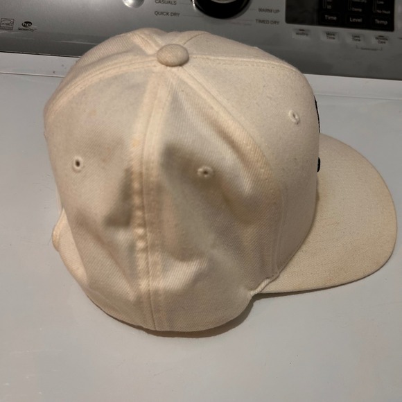 G/FORE Mens Skull Golf Snapback Hat Adjustable Cap Crossbones White Navy Outdoor - Picture 7 of 9